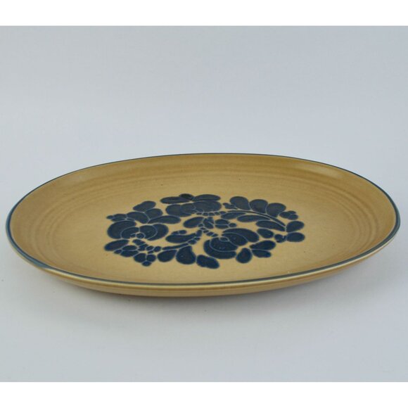 Vintage Pfaltzgraff FOLK ART 14” Oval Platter (USA Castle Mark) - Picture 6 of 7